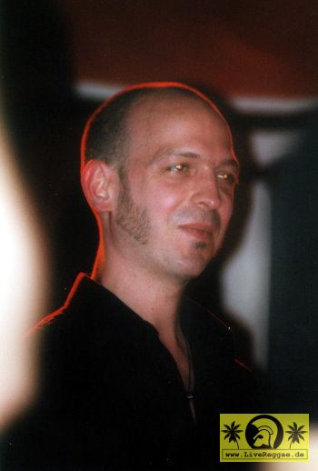 Victor Rice (USA) with Open Season - Scheune, Dresden 27. Februar 2005 (2).jpg